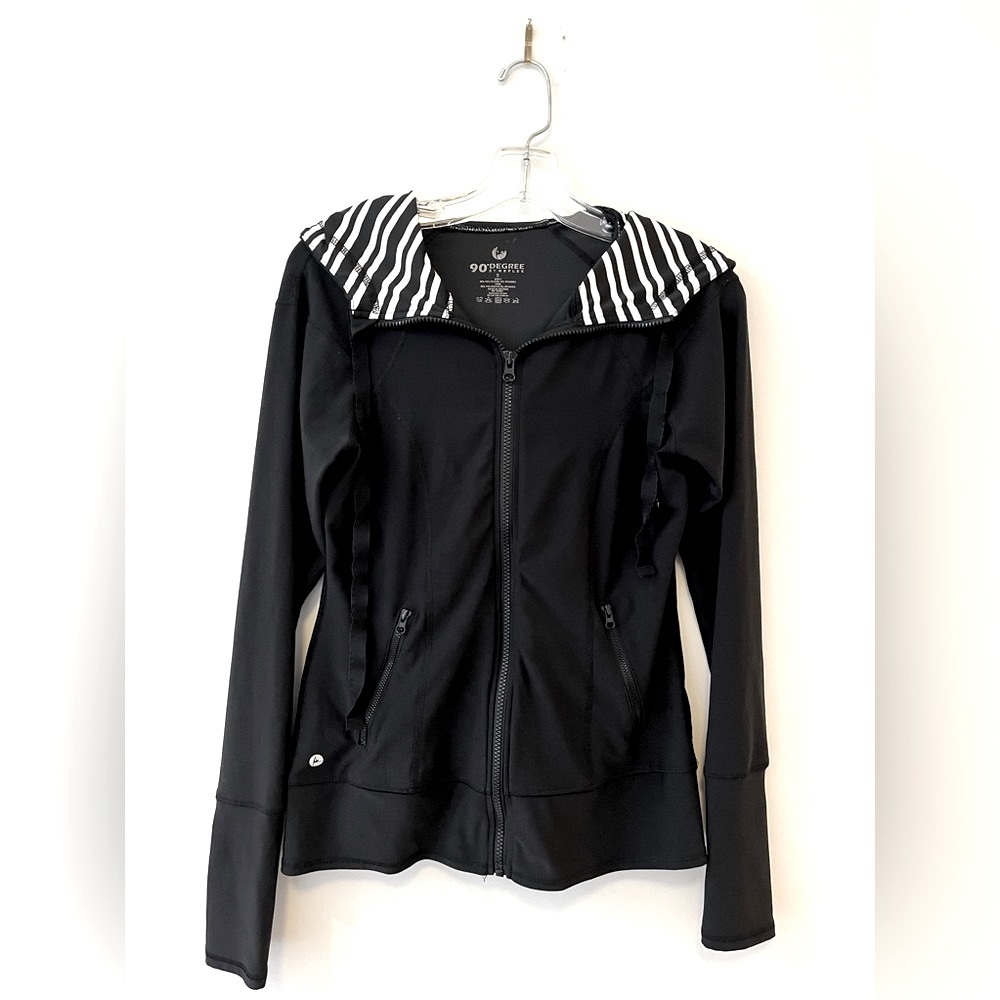 🖤90 Degree by Reflex Hoodie